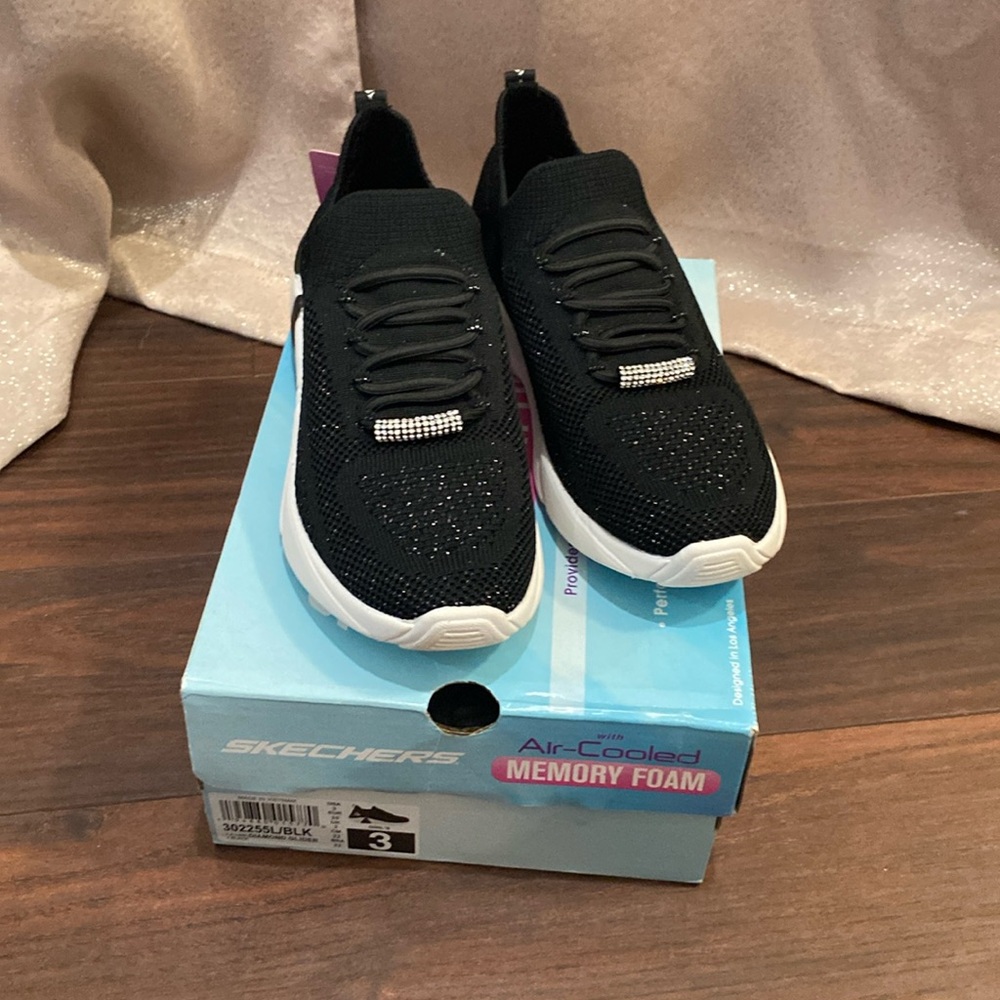 Size 3 girls Diamond Glider Skechers, new in box. Never worn. Very cute shoes